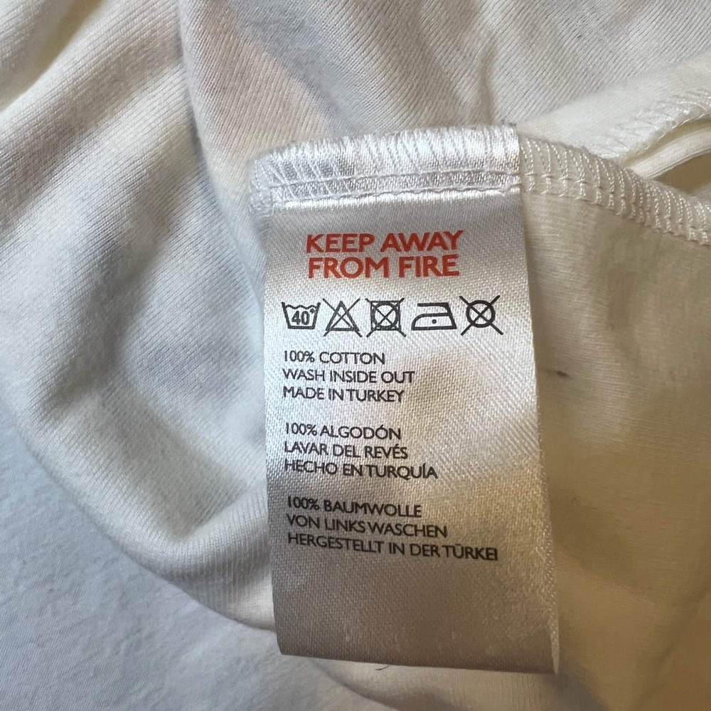 Urban Outfitters Graphic Tee - Picture 6 of 7